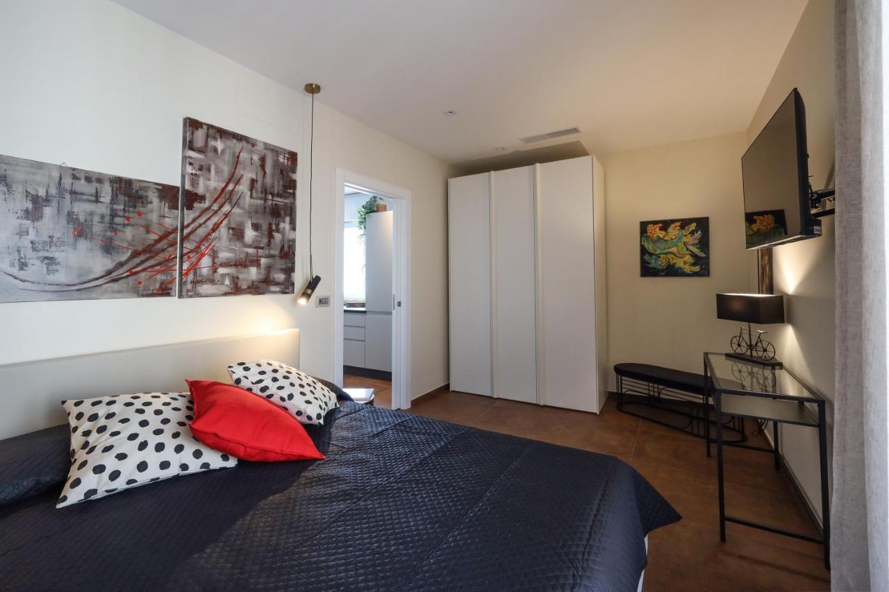 Visconti 46 Central Apartments Bari Extérieur photo
