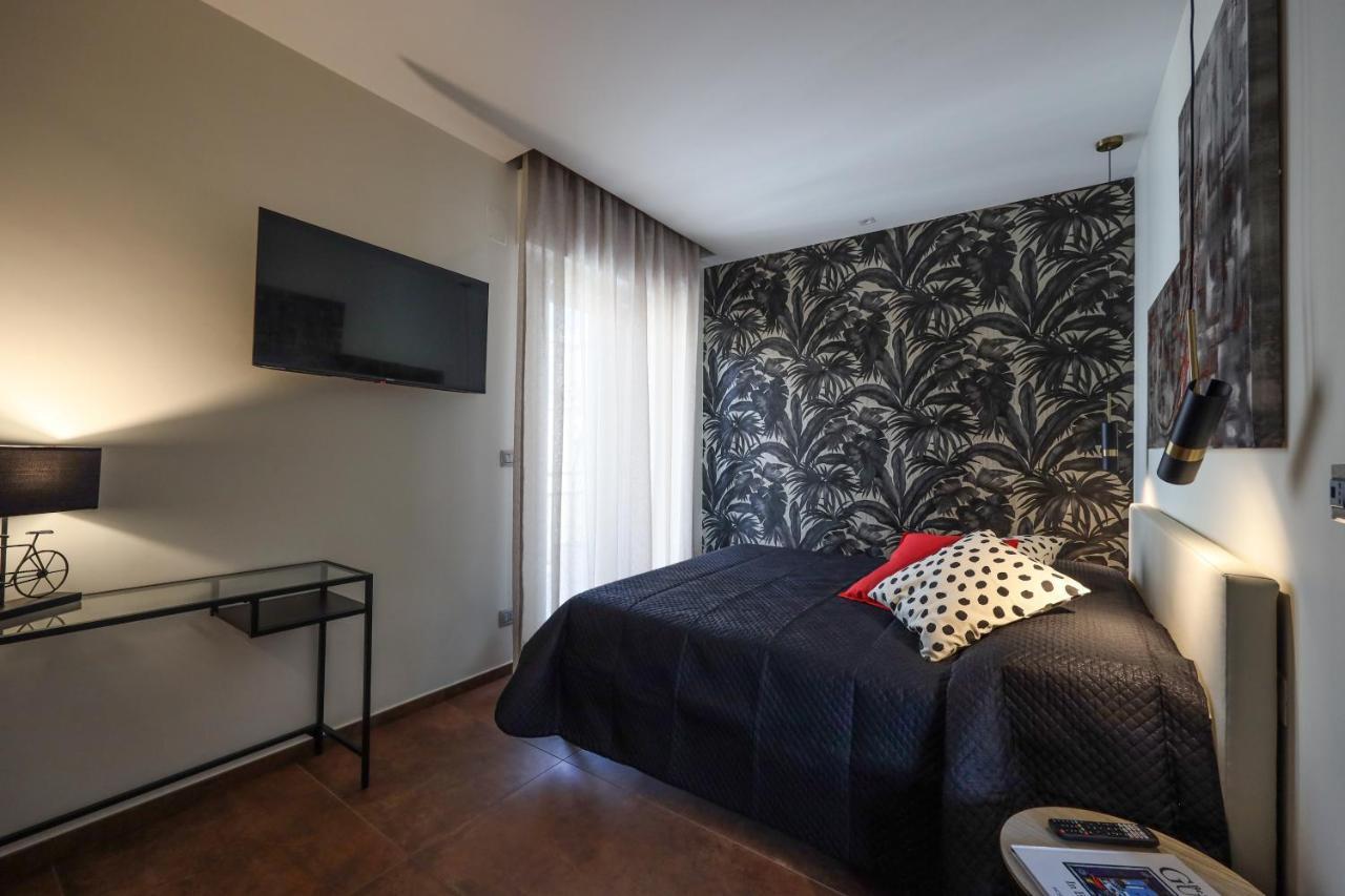 Visconti 46 Central Apartments Bari Extérieur photo